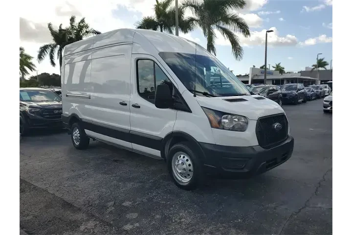 $37990 : Ford Transit 2023 AWD 250 3d image 2