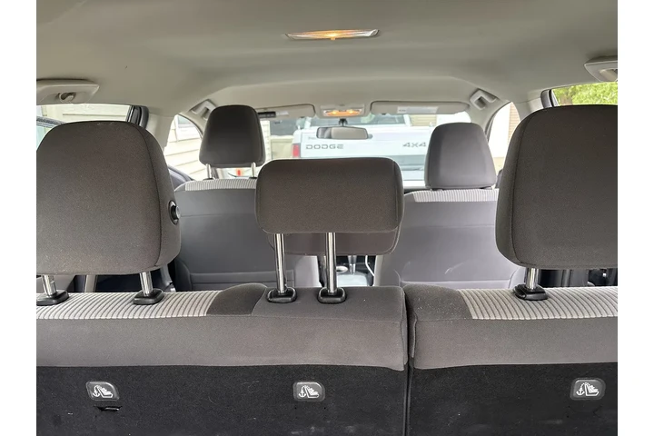 $9000 : 2015 Toyota RAV4 LE SUV image 8