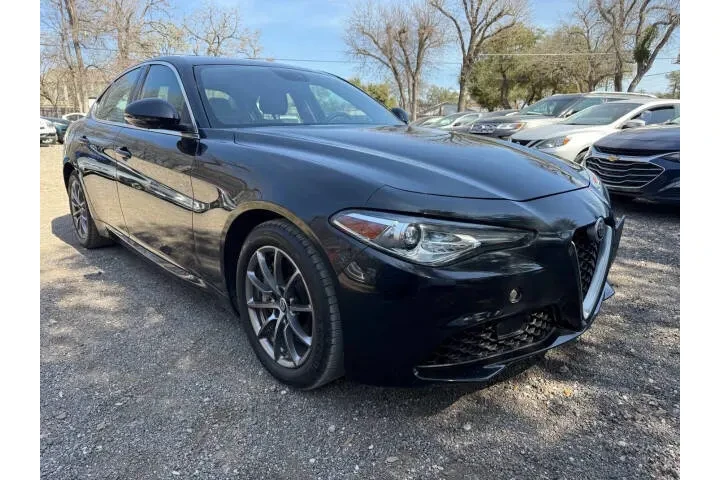 $12995 : 2018 Alfa Romeo Giulia Base image 4