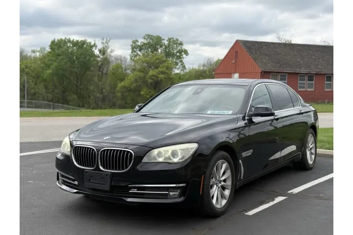 $11999 : 2015 BMW 7 Series 740Li image 2