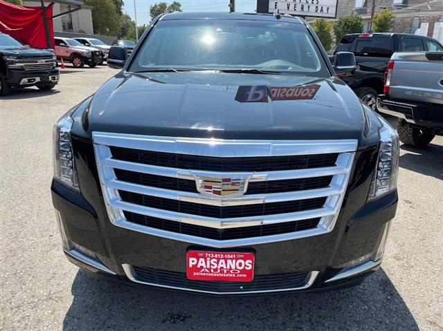 2017 Escalade 4WD 4dr Luxury image 2