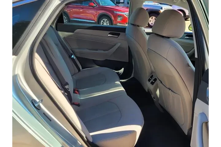 $17303 : Hyundai SONATA 2019 SEL 4dr image 9