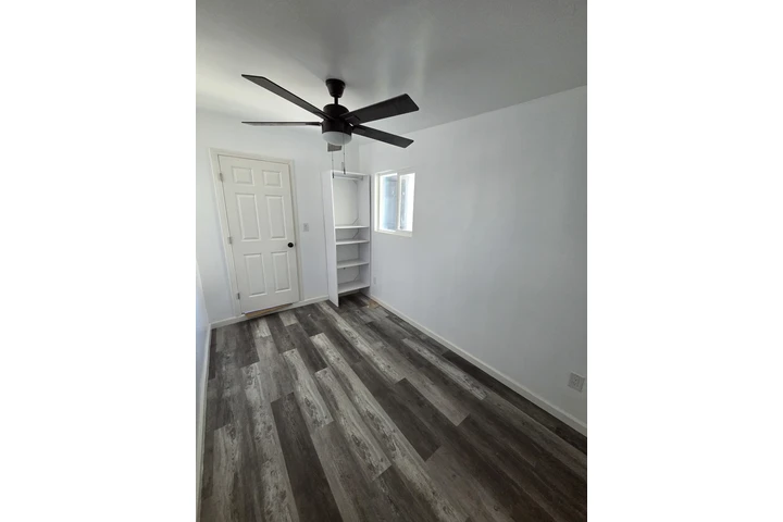 $1700 : Se renta Casita image 2