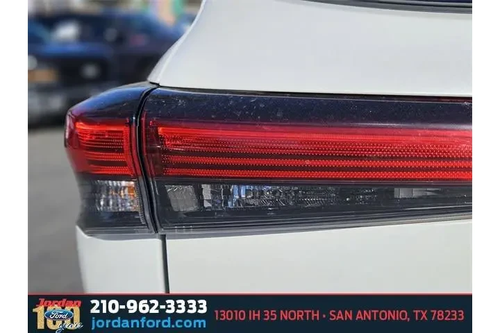 $28475 : Toyota Highlander 2023 AWD L image 9