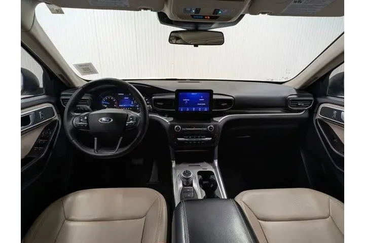 $22252 : Ford Explorer 2020 AWD XLT 4 image 2