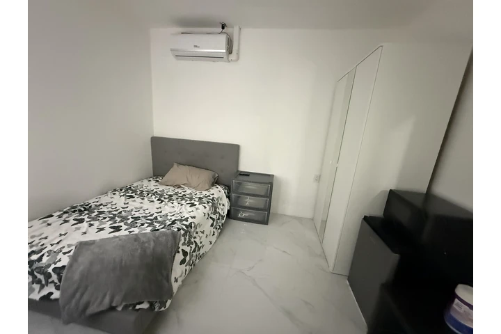 $1000 : Cuarto privado image 5