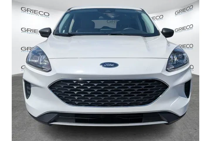 $16197 : Ford Escape 2022 SE 4dr SUV image 2