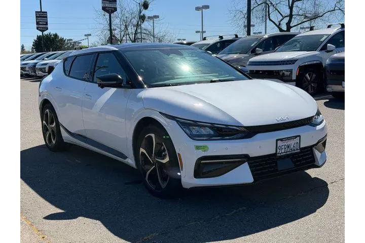$26992 : Kia EV6 2023 AWD GT-Line 4dr image 4