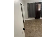 Se renta cuarto con baño en Orange County