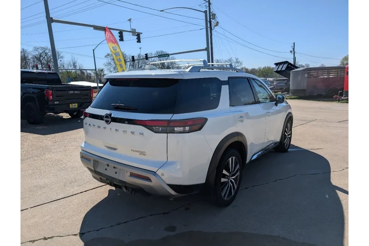 $24995 : 2022 Pathfinder image 6