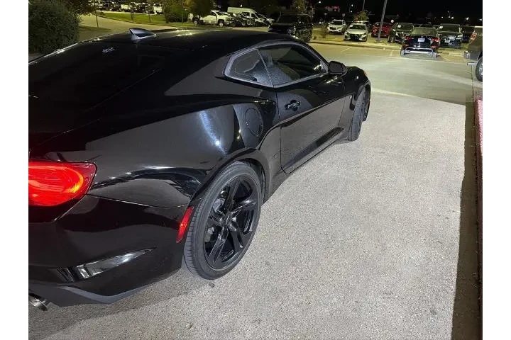 $20081 : Chevrolet Camaro 2022 LT 2dr image 5