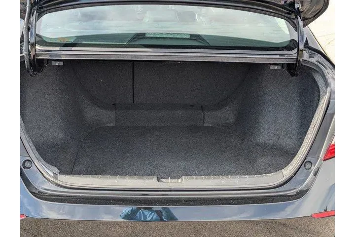 $24999 : Honda Accord 2018 Touring 4d image 10