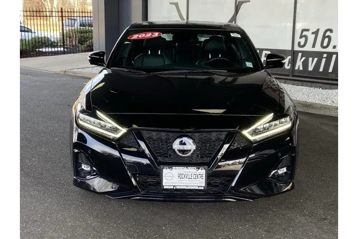 $26487 : Nissan Maxima 2023 3.5 SR 4d image 2