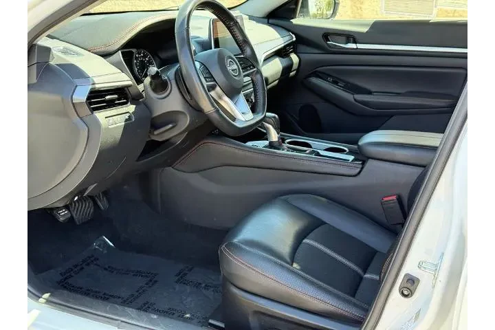 $20989 : Nissan Altima 2024 2.5 SR 4d image 5
