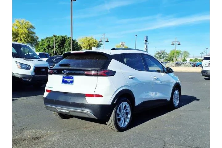 $18246 : Chevrolet Bolt EUV 2023 LT 4 image 6