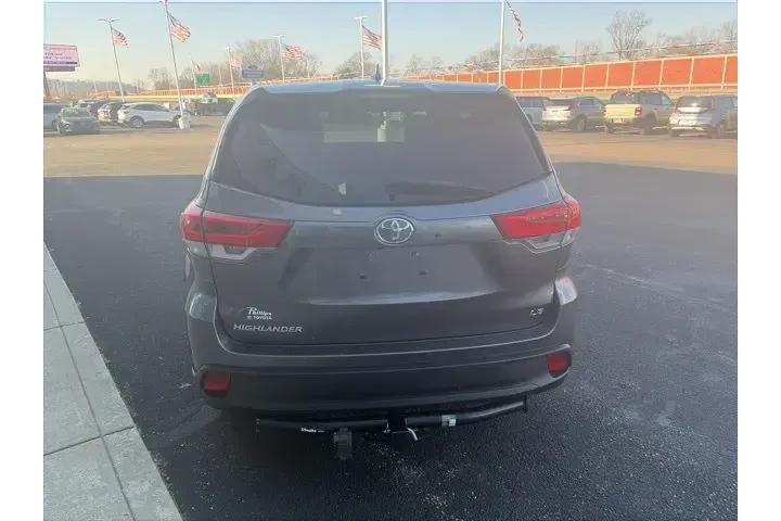 $20990 : Toyota Highlander 2019 LE 4d image 7