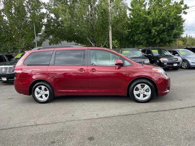 $10995 : 2014 Sienna LE 8-Passenger image 10