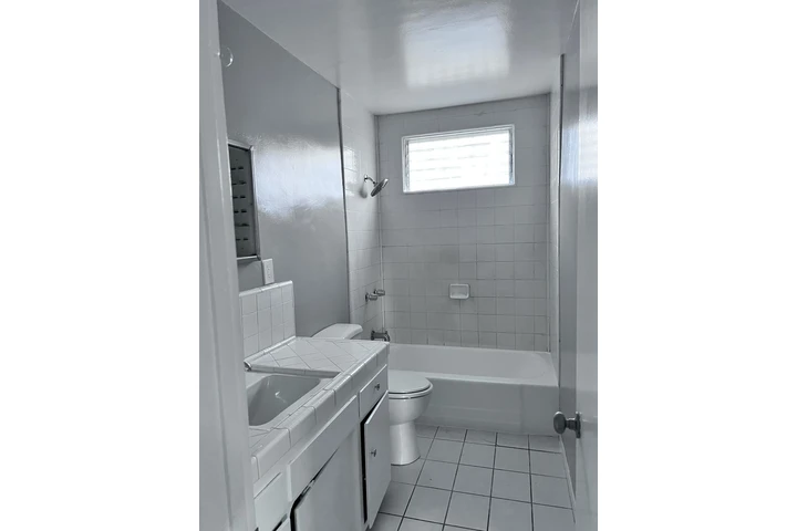 $2800 : Rento apartamento image 1