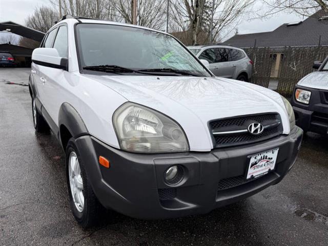 $4995 : 2005 Tucson LX image 3