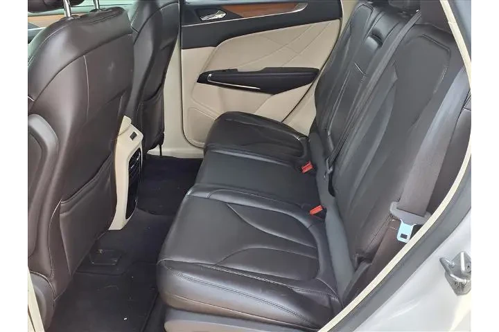 $15590 : Lincoln MKC 2015 4dr SUV image 9