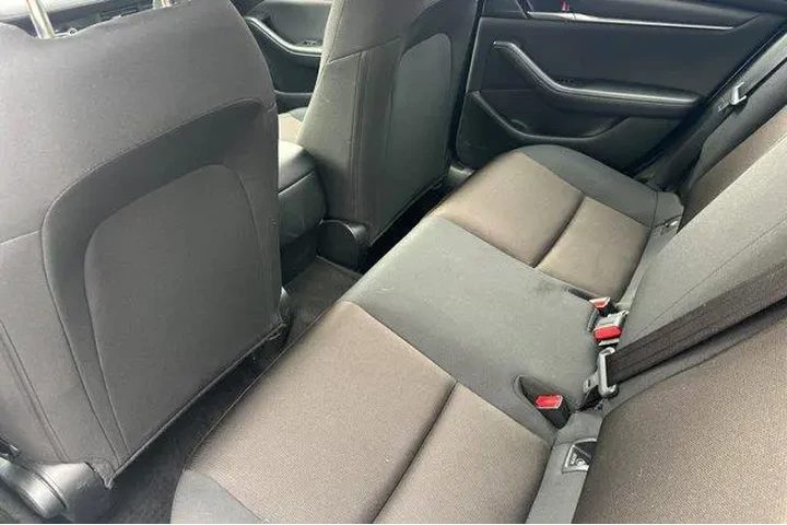 $21700 : Mazda Mazda3 Sedan 2025 2.5 image 7