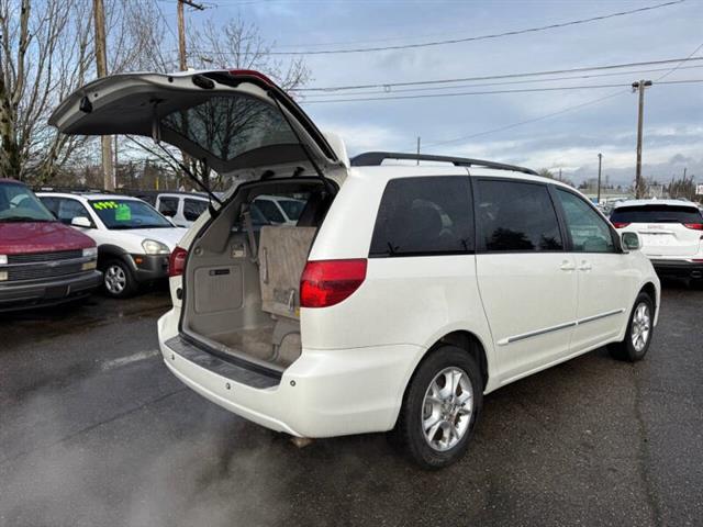 $9998 : 2005 Sienna XLE 7 Passenger image 9