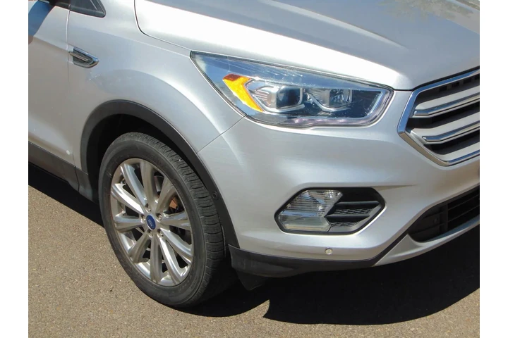 $21657 : 2018 Escape Titanium image 2