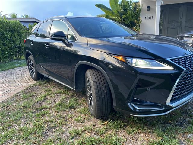 $28000 : lexus rx350 image 3