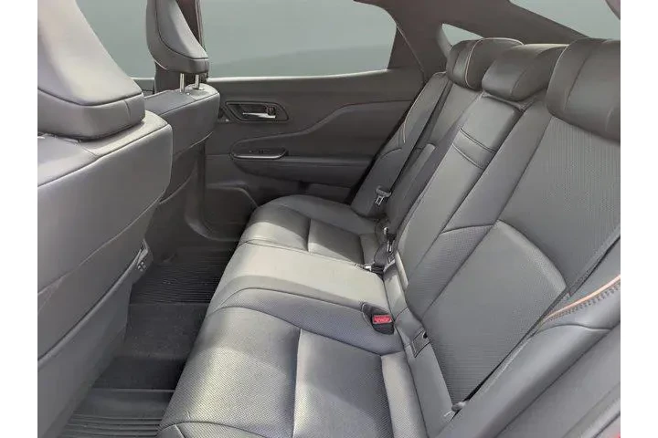 Toyota Crown 2023 AWD Limite image 10