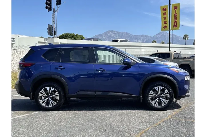 $17295 : Nissan Rogue 2023 SV 4dr Cro image 8