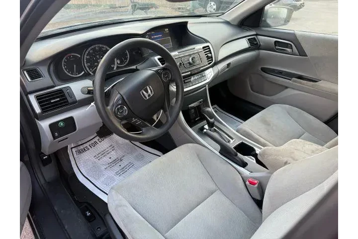 $10500 : Honda Accord 2013 LX 4dr Sed image 2