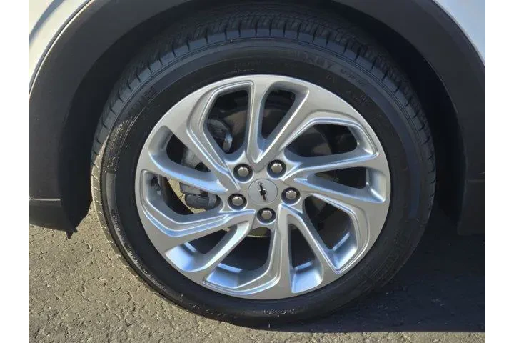 $19991 : Chevrolet Bolt EUV 2023 LT 4 image 9