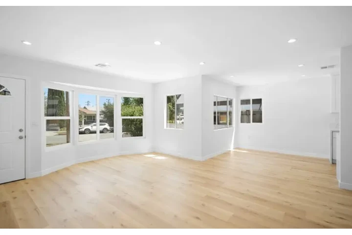 $4000 : 1025 Linden Ave, Glendale, CA image 3