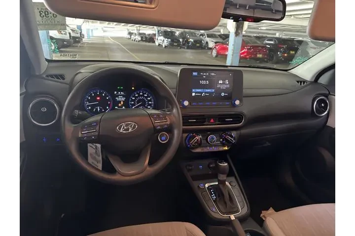 $20995 : Hyundai KONA 2023 SEL 4dr Cr image 6