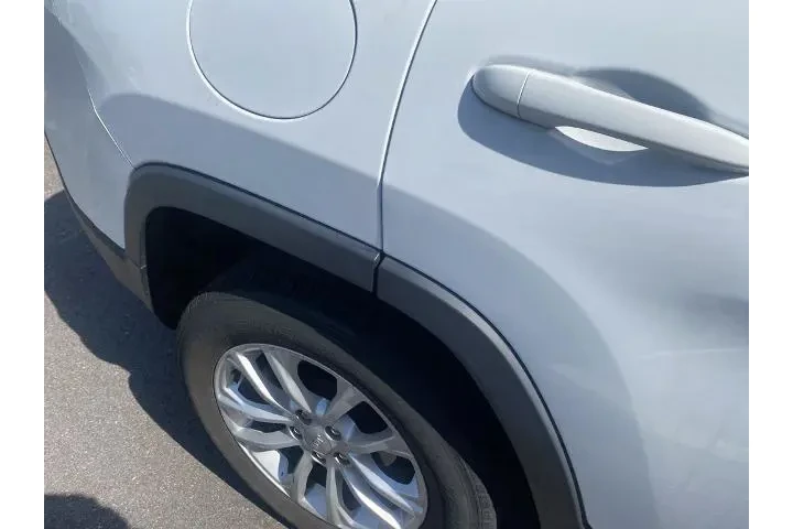 $13399 : Jeep Cherokee 2019 Latitude image 7