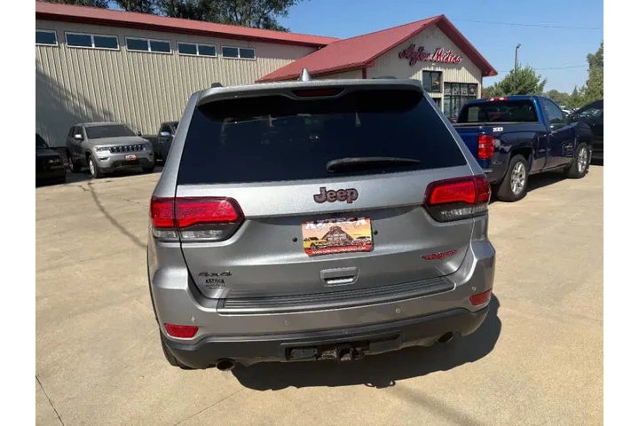 $18950 : 2019 Grand Cherokee Trailhawk image 6