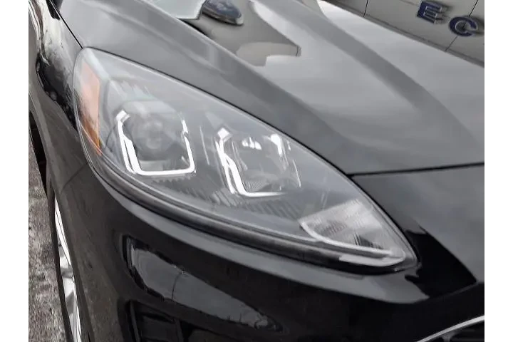 $20897 : Ford Escape 2022 SE 4dr SUV image 9