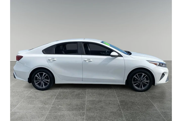 $20508 : Kia Forte 2023 image 6