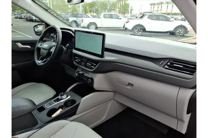 $36619 : Ford Escape Plug-In Hybrid 2 image 10