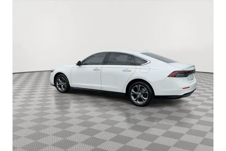 $28000 : Honda Accord 2024 EX 4dr Sed image 6