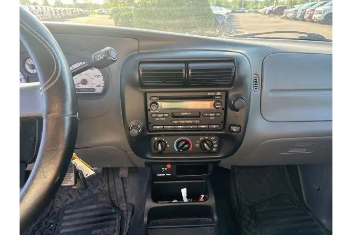 $10000 : Ford Ranger 2004 2dr SuperCa image 5