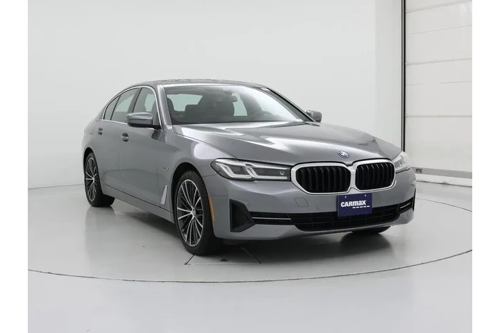 $33998 : BMW 5 Series 2023 530e 4dr S image 1