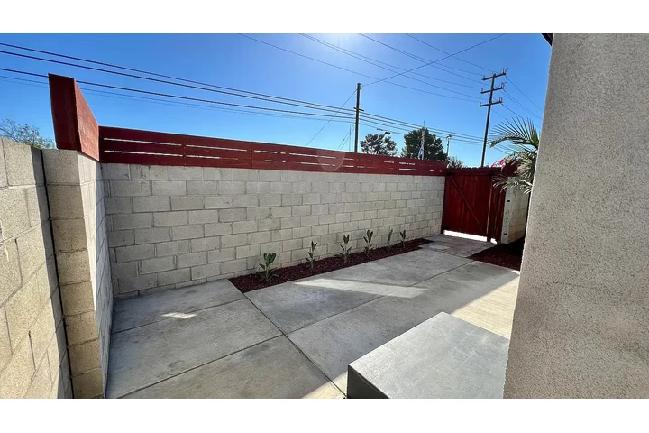 $700 : Beautiful Home...Los Angeles image 8