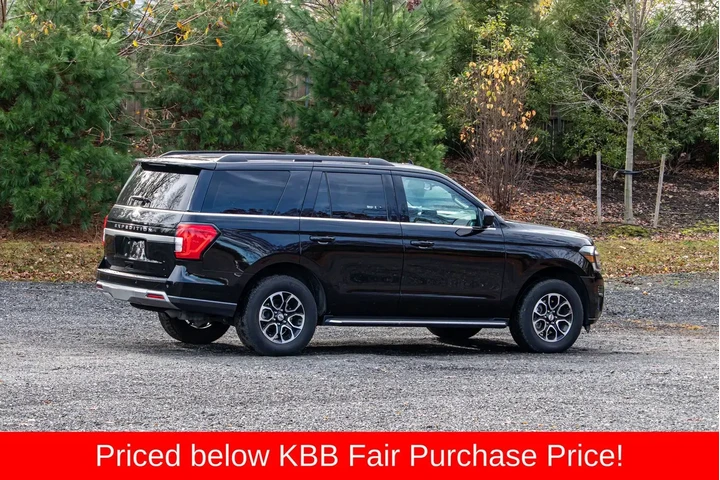 $34395 : Ford Expedition 2023 4x4 XLT image 9