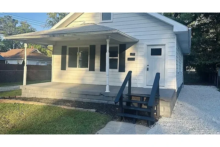 $1000 : SINGLE FAMILY HOUSE image 2