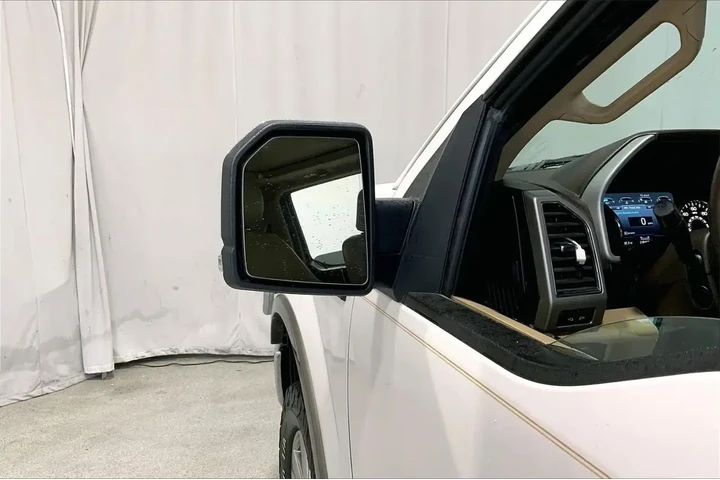 $33391 : Ford F-150 2019 4x4 Lariat 4 image 10