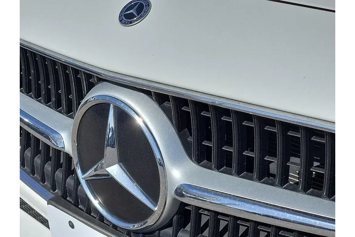 $39995 : Mercedes-Benz C-Class 2024 C image 7