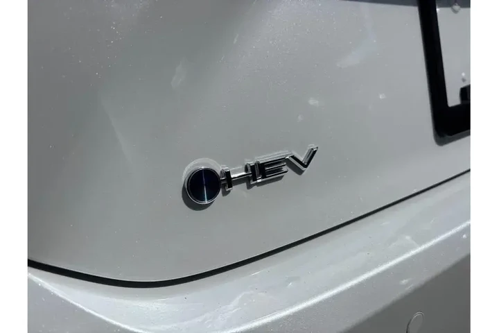 $37388 : Toyota Camry 2025 SE 4dr Sed image 10