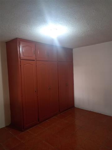 $250 : Arriendo Departamento Ponceano image 3