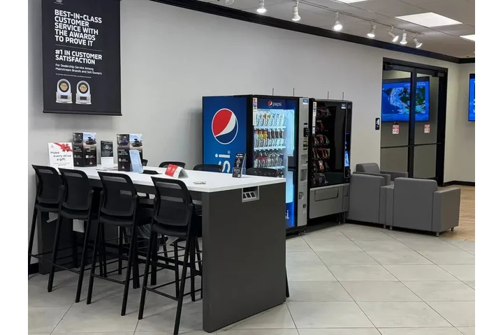 $22969 : Dodge Charger 2022 SXT 4dr S image 6